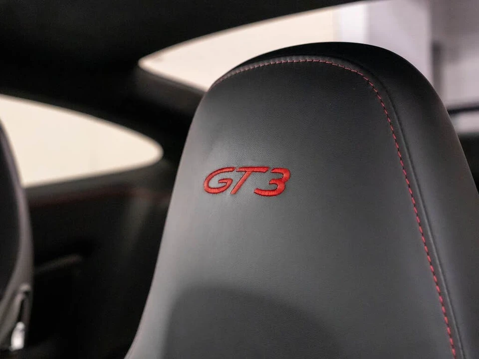 2014 Porsche 991 GT3 - Image 16 of 31