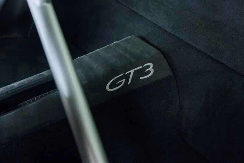 2014 Porsche 991 GT3 - Image 17 of 31