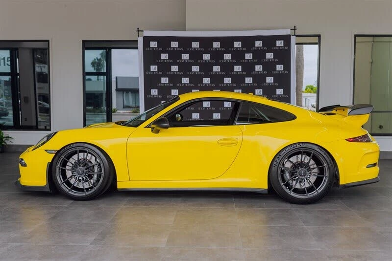2014 Porsche 991 GT3 - Image 2 of 31