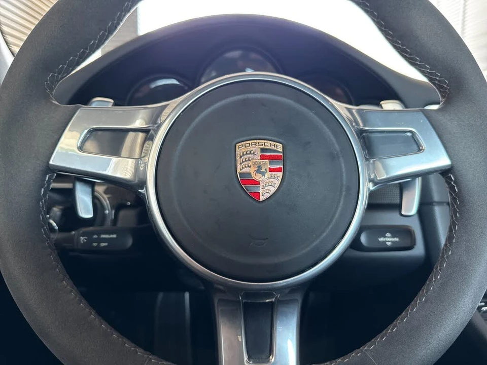 2014 Porsche 991 GT3 - Image 27 of 31