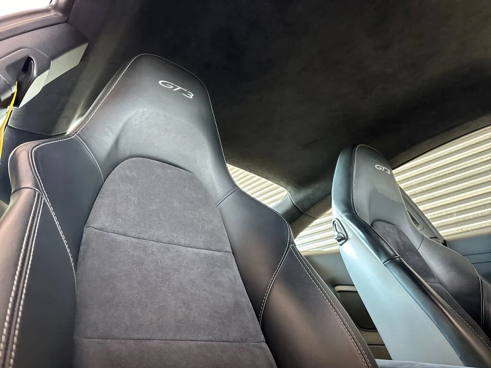 2014 Porsche 991 GT3 - Image 18 of 31