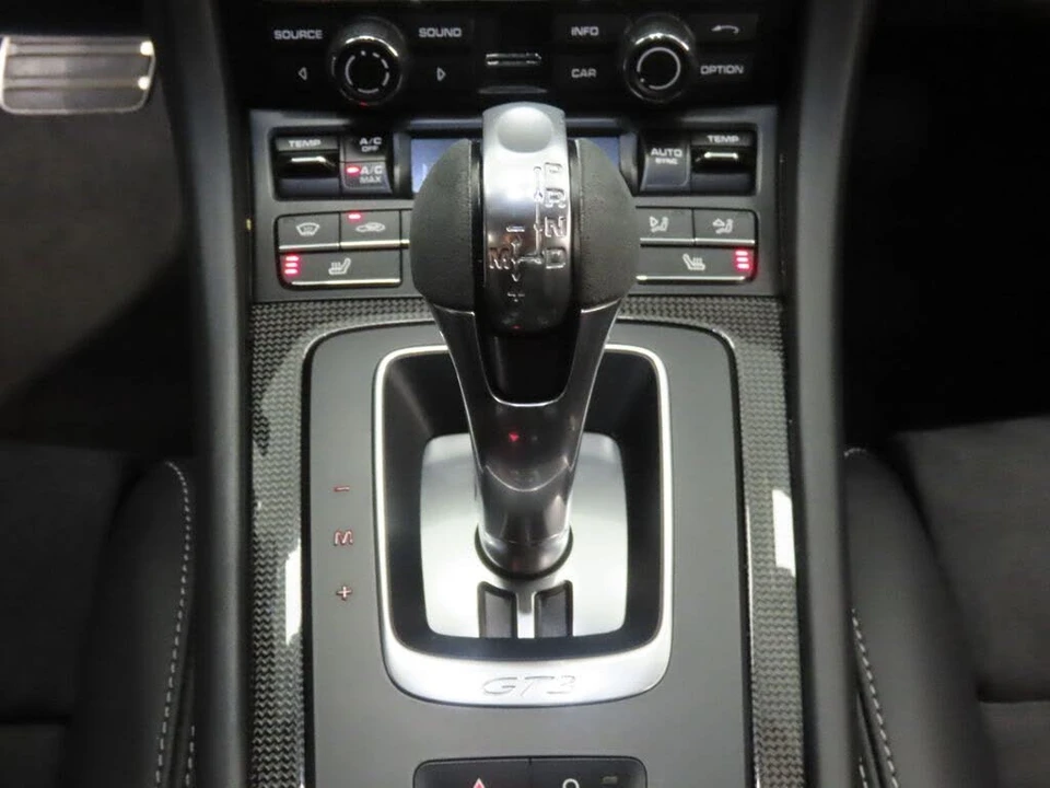 2014 Porsche 991 GT3 - Image 26 of 31
