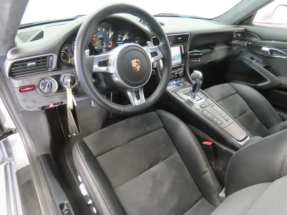 2014 Porsche 991 GT3 - Image 4 of 31