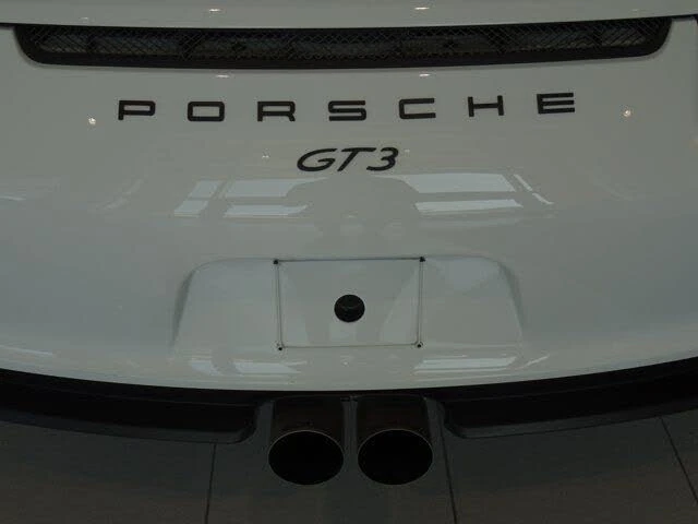 2014 Porsche 991 GT3 - Image 25 of 31