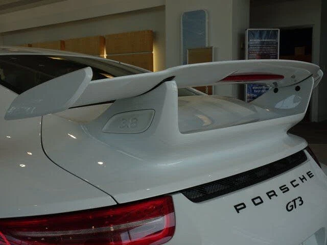 2014 Porsche 991 GT3 - Image 24 of 31