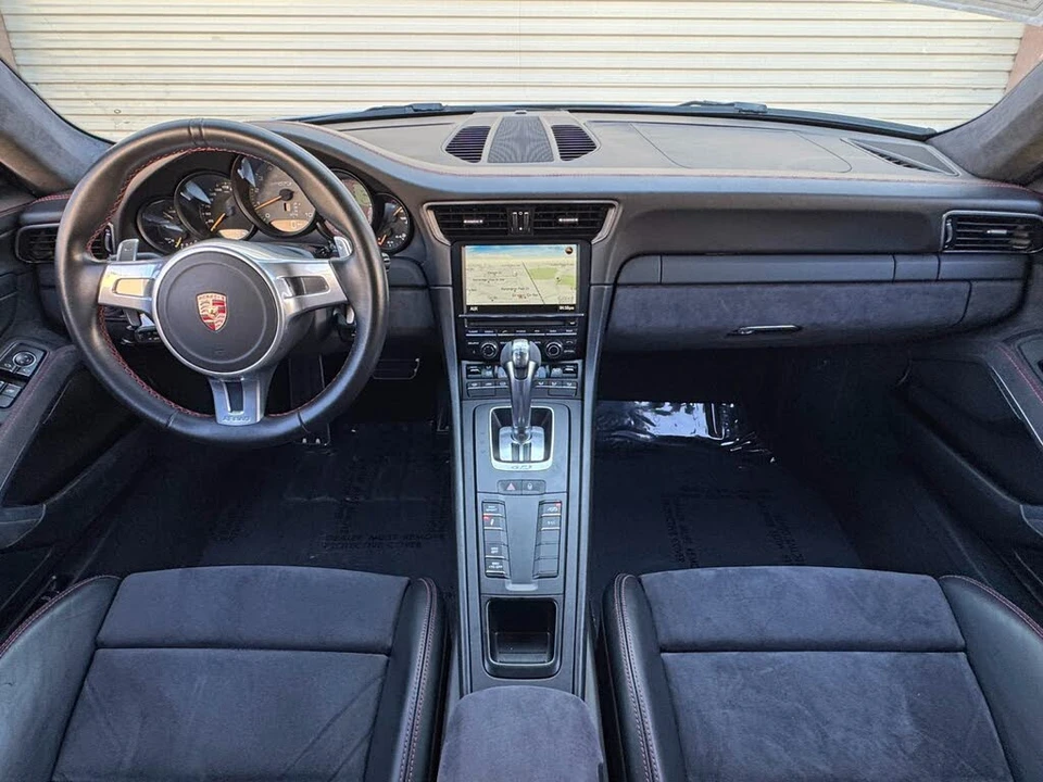 2014 Porsche 991 GT3 - Image 13 of 31