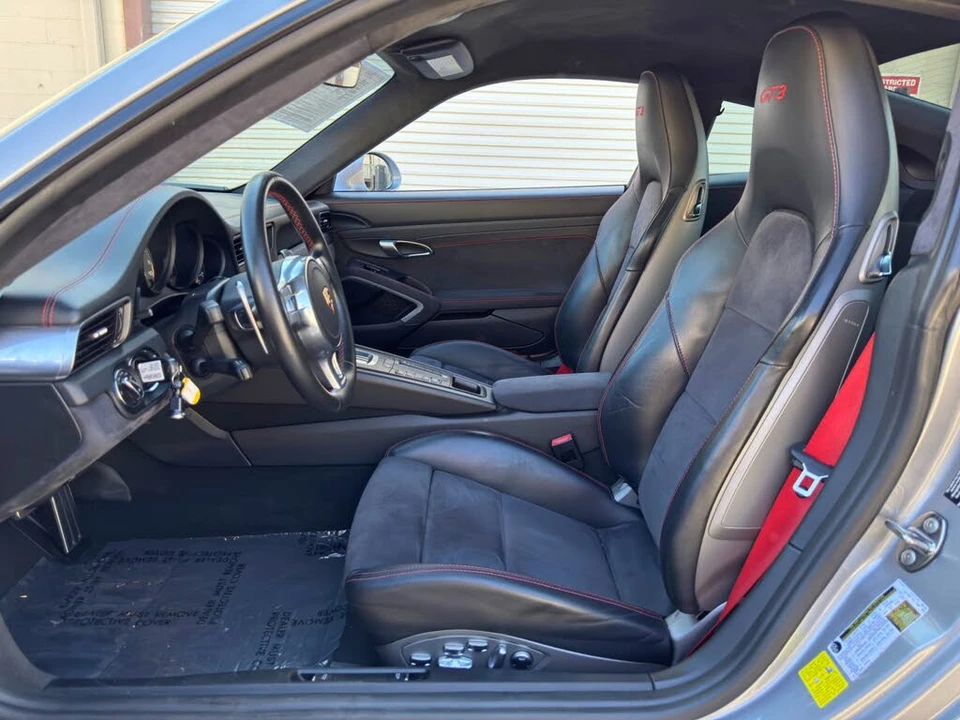 2014 Porsche 991 GT3 - Image 17 of 31