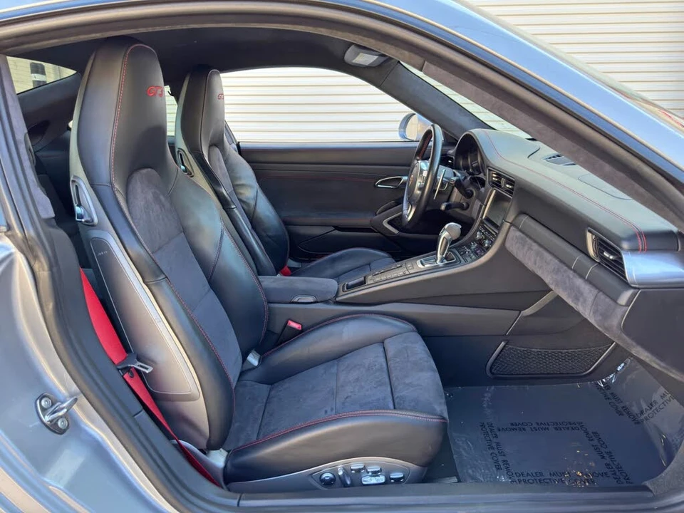 2014 Porsche 991 GT3 - Image 16 of 31