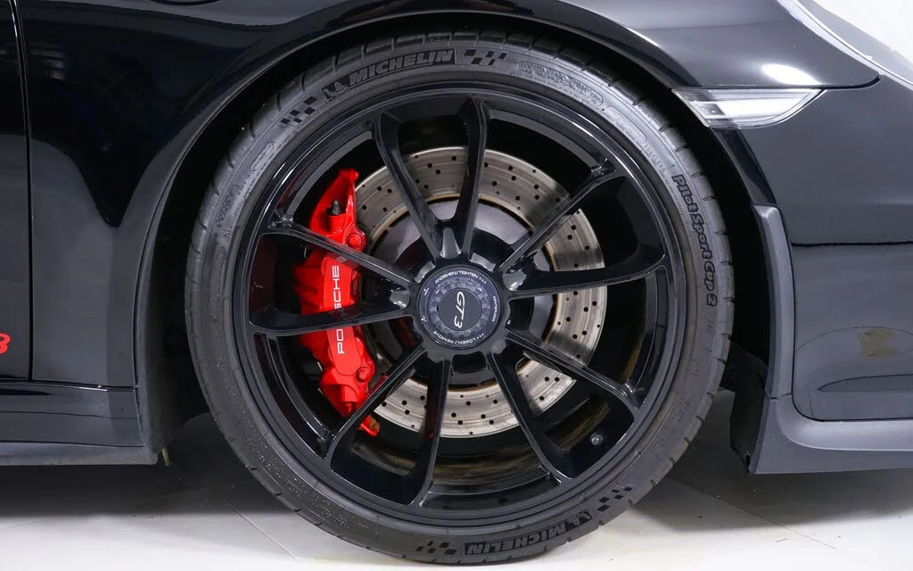 2014 Porsche 991 GT3 - Image 14 of 31