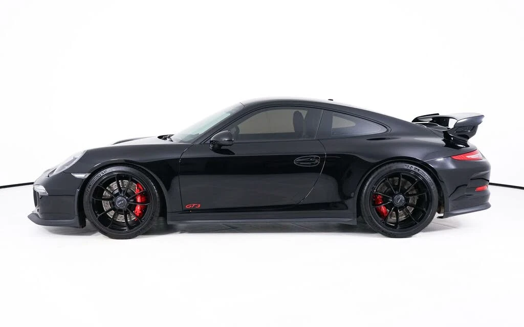 2014 Porsche 991 GT3 - Image 2 of 31