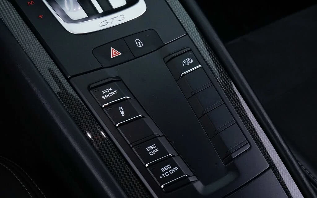 2014 Porsche 991 GT3 - Image 29 of 31