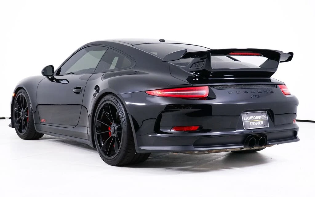 2014 Porsche 991 GT3 - Image 17 of 31