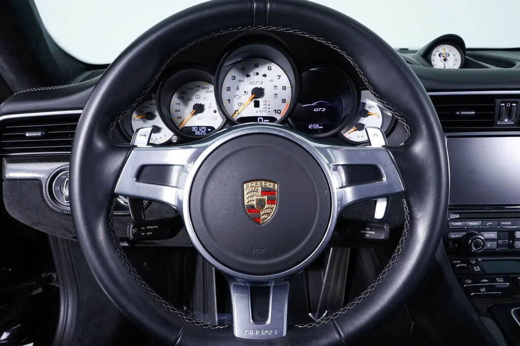 2014 Porsche 991 GT3 - Image 19 of 31