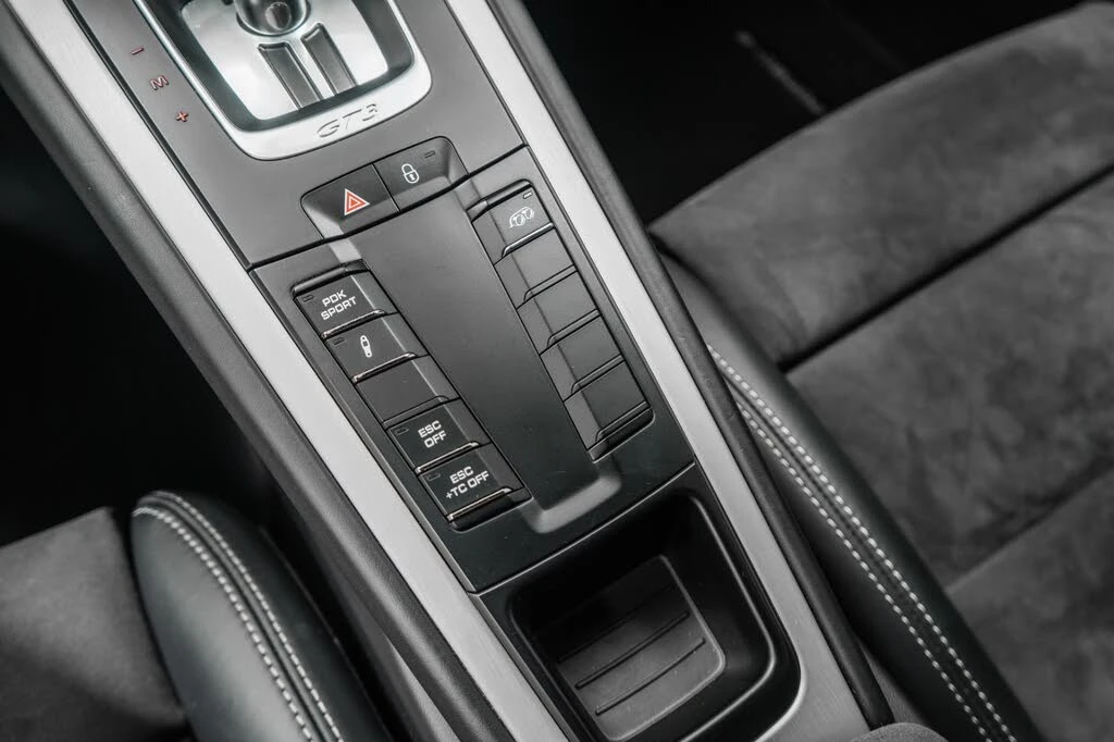 2014 Porsche 991 GT3 - Image 29 of 31