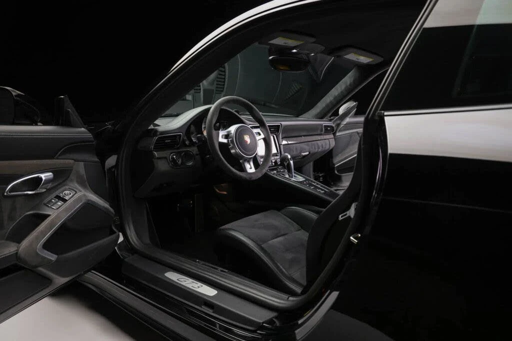 2014 Porsche 991 GT3 - Image 27 of 30