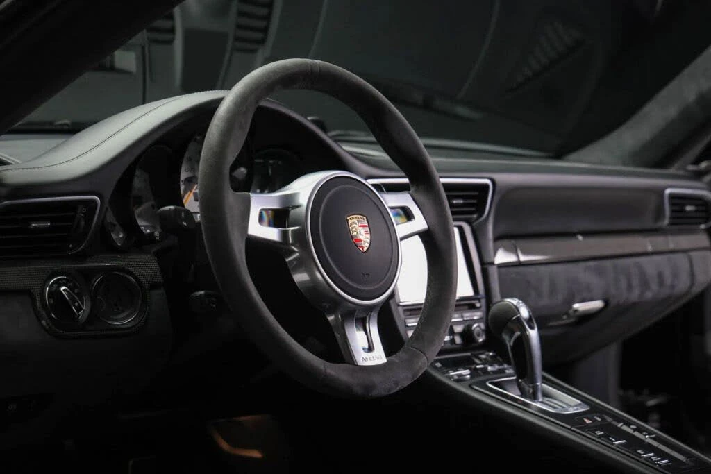 2014 Porsche 991 GT3 - Image 26 of 30