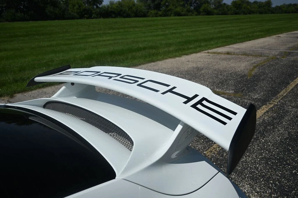 2014 Porsche 991 GT3 - Image 17 of 31
