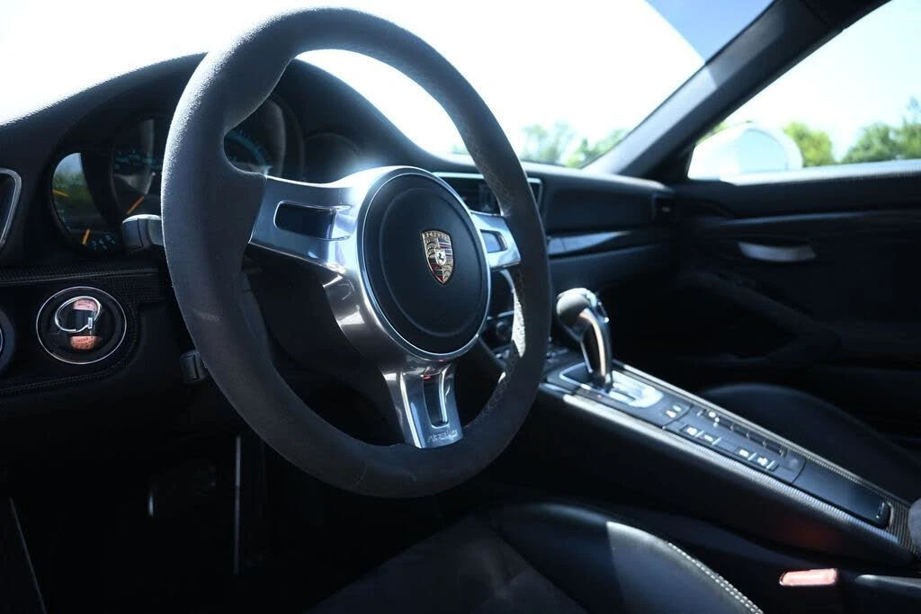 2014 Porsche 991 GT3 - Image 22 of 31