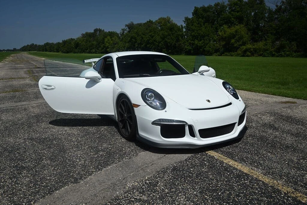 2014 Porsche 991 GT3 - Image 12 of 31