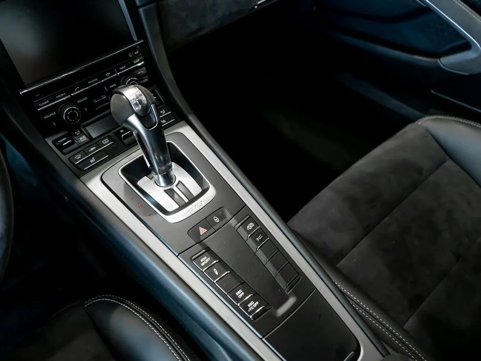 2014 Porsche 991 GT3 - Image 16 of 28