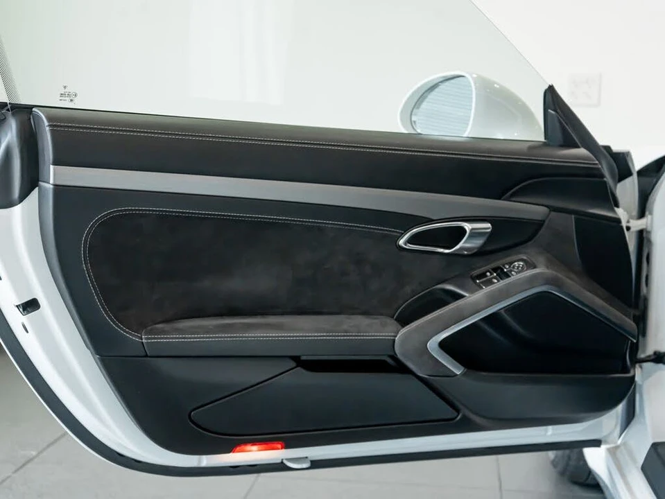 2014 Porsche 991 GT3 - Image 12 of 28