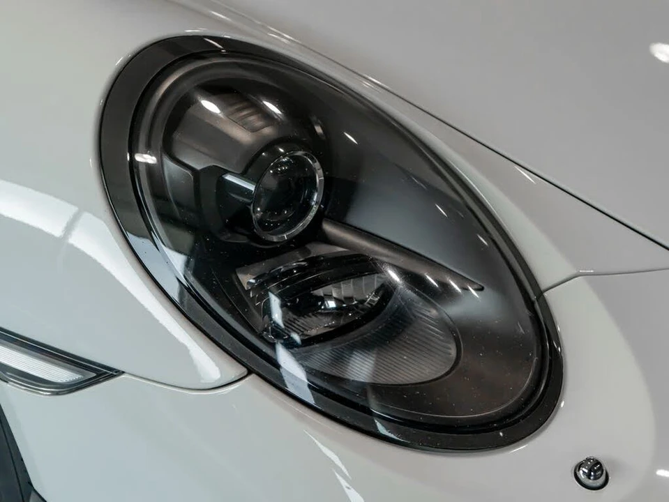 2014 Porsche 991 GT3 - Image 24 of 28