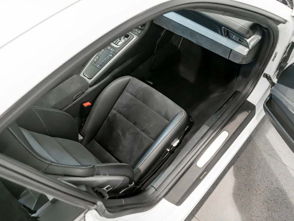 2014 Porsche 991 GT3 - Image 20 of 28