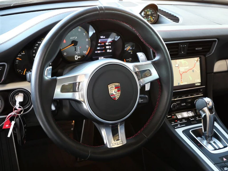 2014 Porsche 991 GT3 - Image 14 of 28