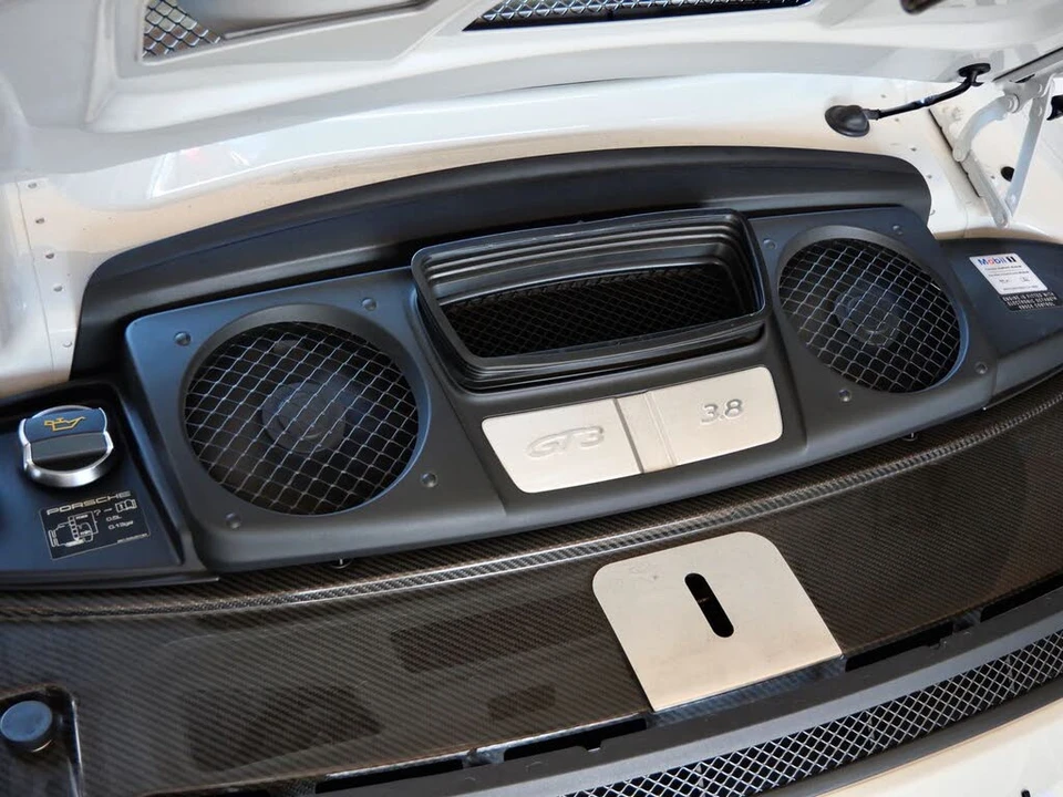 2014 Porsche 991 GT3 - Image 23 of 28