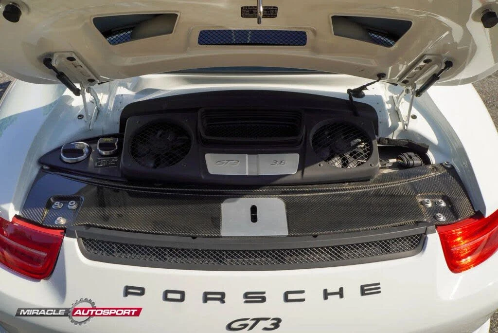 2014 Porsche 991 GT3 - Image 15 of 31