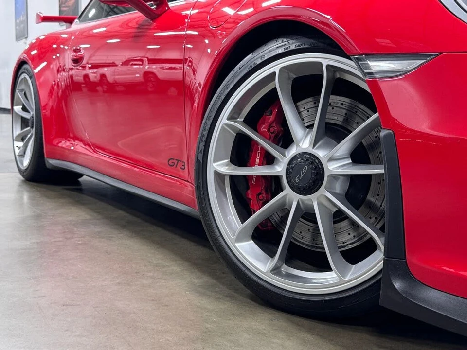 2014 Porsche 991 GT3 - Image 24 of 28