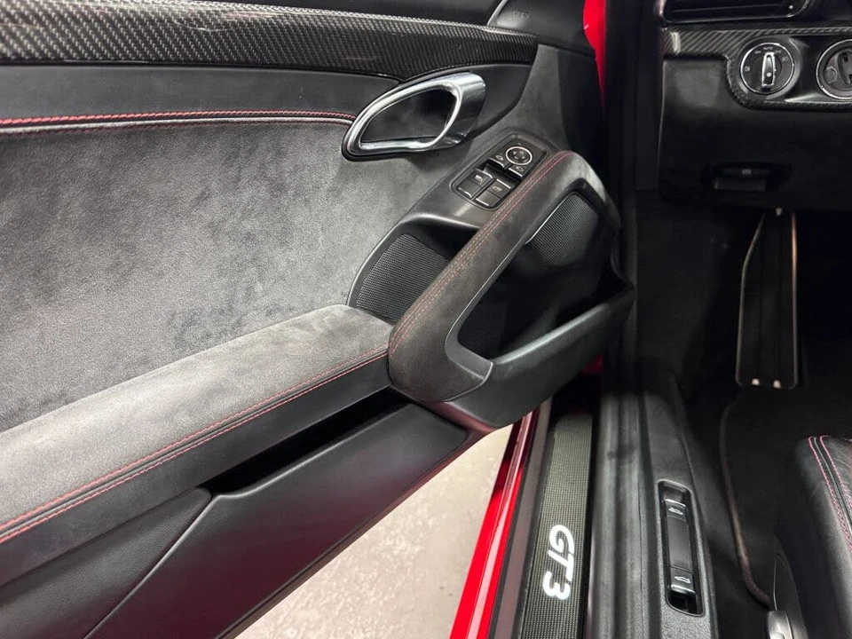 2014 Porsche 991 GT3 - Image 23 of 28