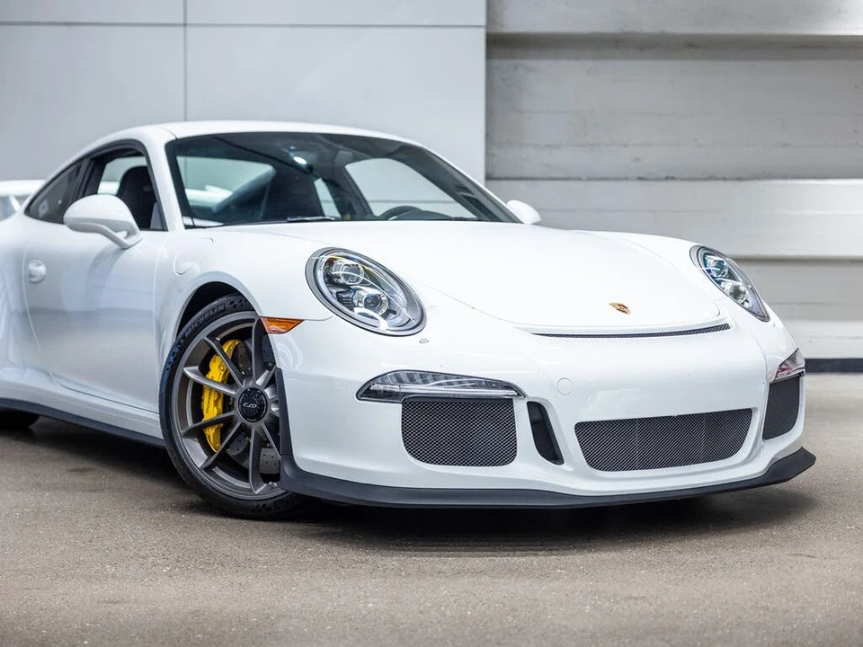 2014 Porsche 991 GT3 - Image 15 of 31