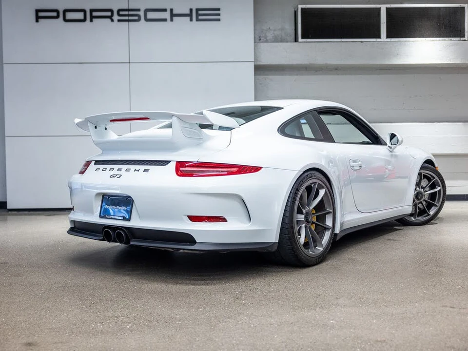 2014 Porsche 991 GT3 - Image 8 of 31