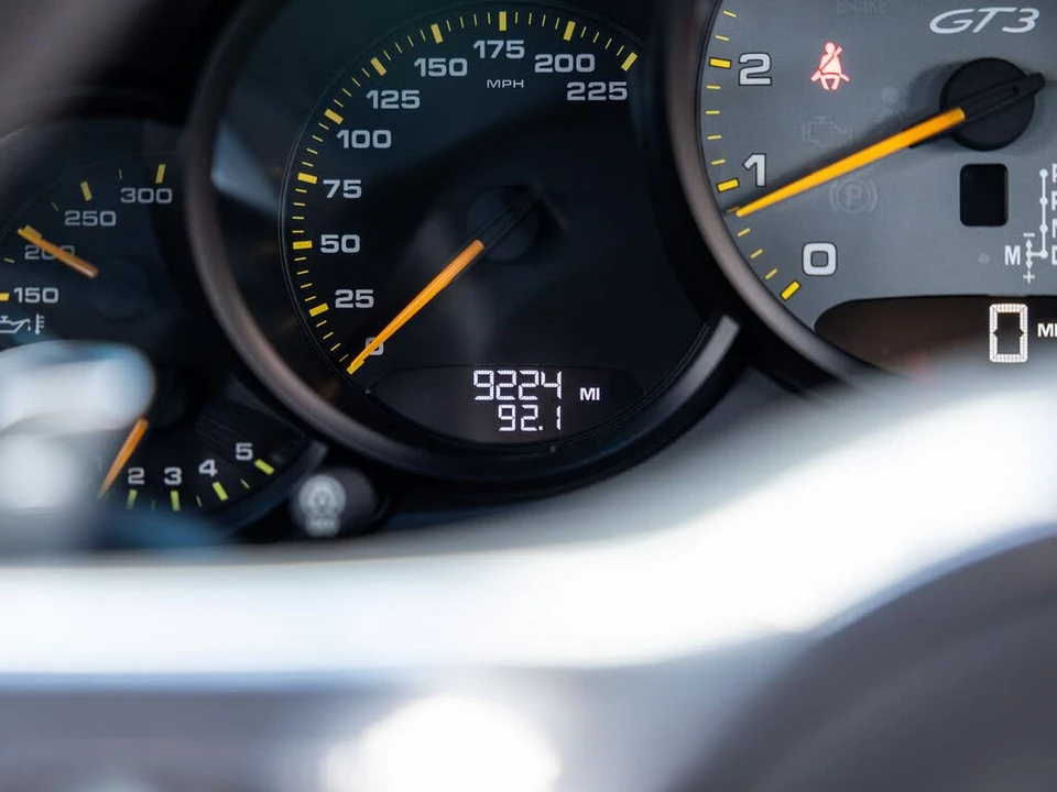 2014 Porsche 991 GT3 - Image 28 of 31