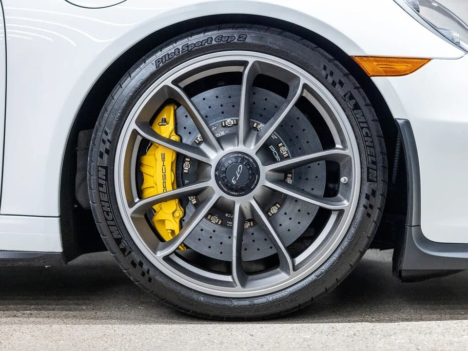 2014 Porsche 991 GT3 - Image 19 of 31