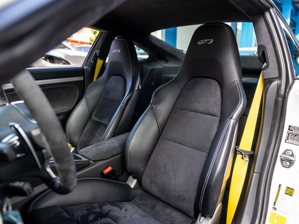 2014 Porsche 991 GT3 - Image 5 of 31