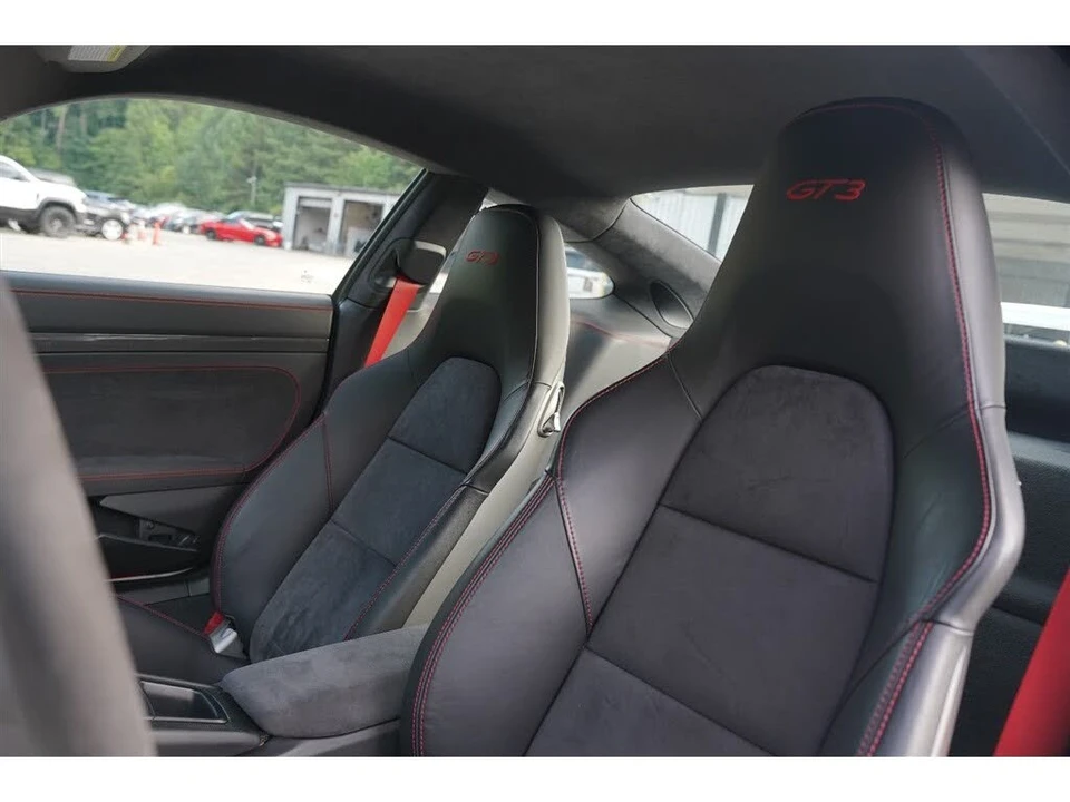 2014 Porsche 991 GT3 - Image 17 of 27