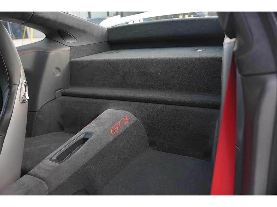 2014 Porsche 991 GT3 - Image 19 of 27