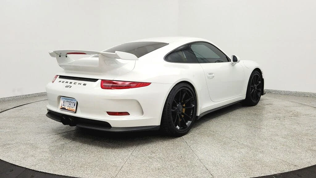 2014 Porsche 991 GT3 - Image 5 of 31