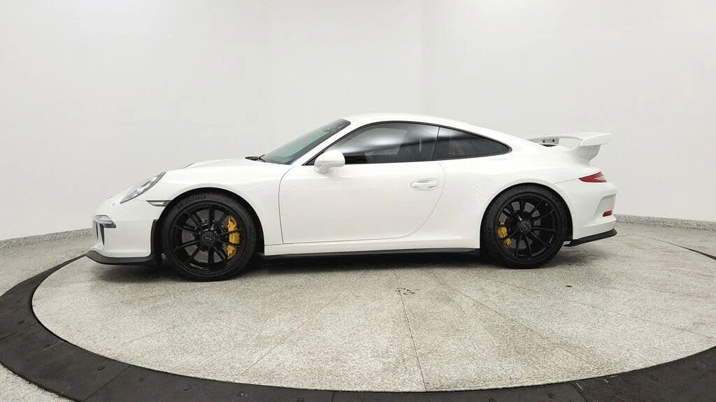 2014 Porsche 991 GT3 - Image 2 of 31