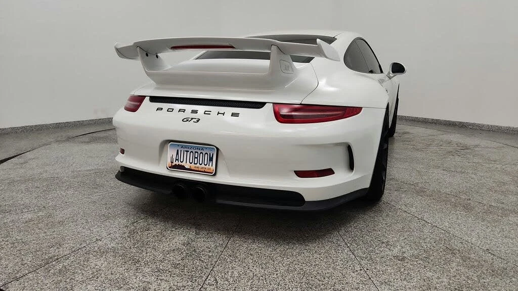 2014 Porsche 991 GT3 - Image 18 of 31