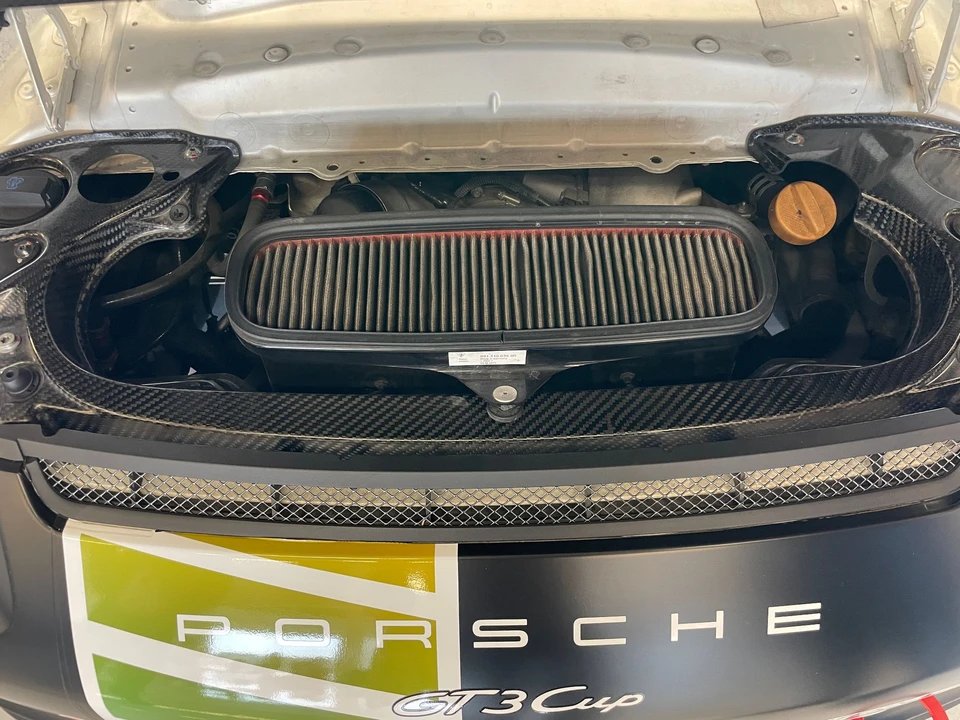 2014 Porsche 991 GT3 - Image 26 of 31
