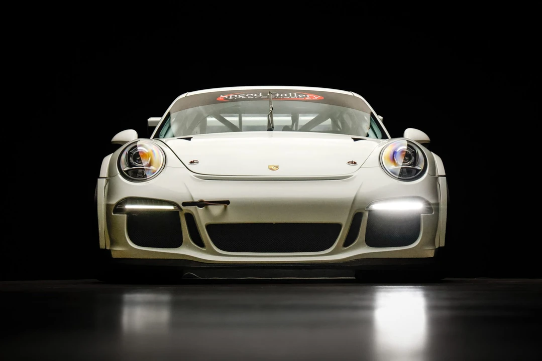 2014 Porsche 991 GT3 - Image 17 of 31