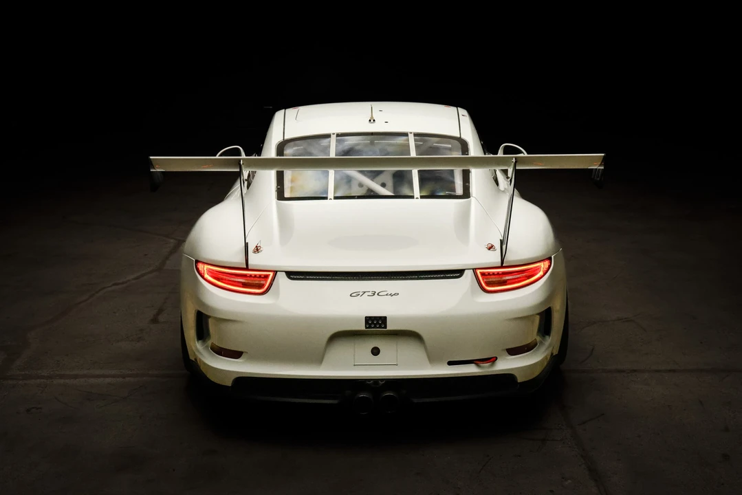 2014 Porsche 991 GT3 - Image 26 of 31