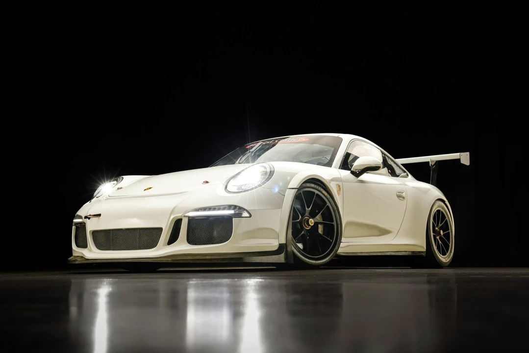 2014 Porsche 991 GT3 - Image 8 of 31