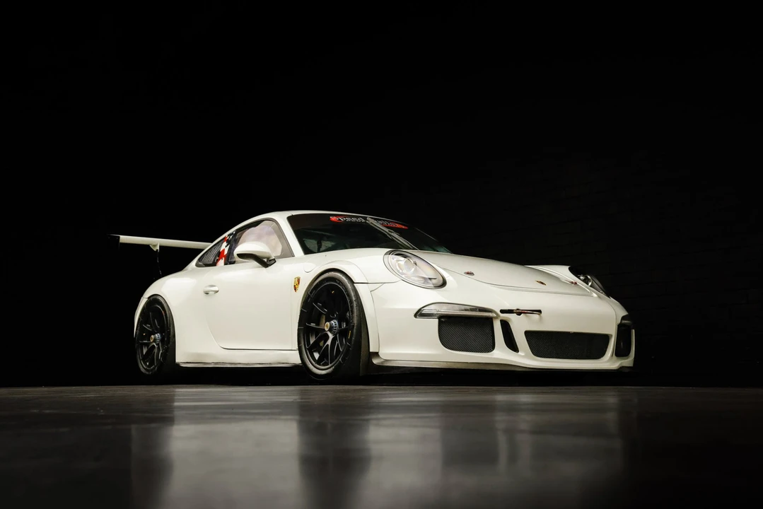 2014 Porsche 991 GT3 - Image 15 of 31
