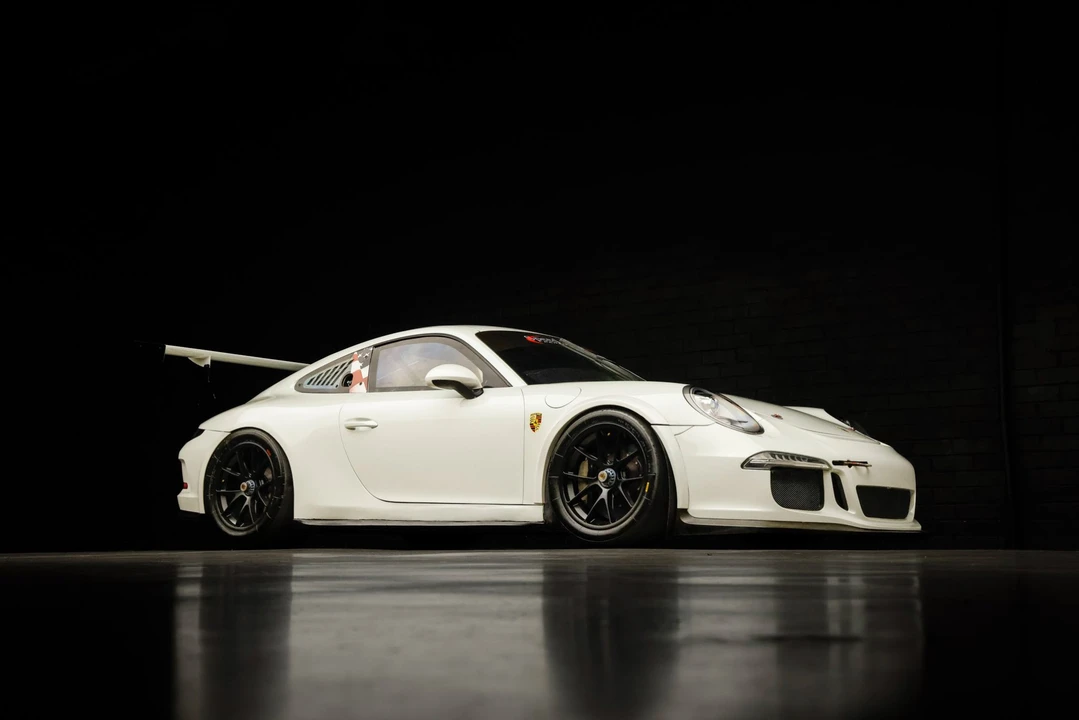 2014 Porsche 991 GT3 - Image 14 of 31