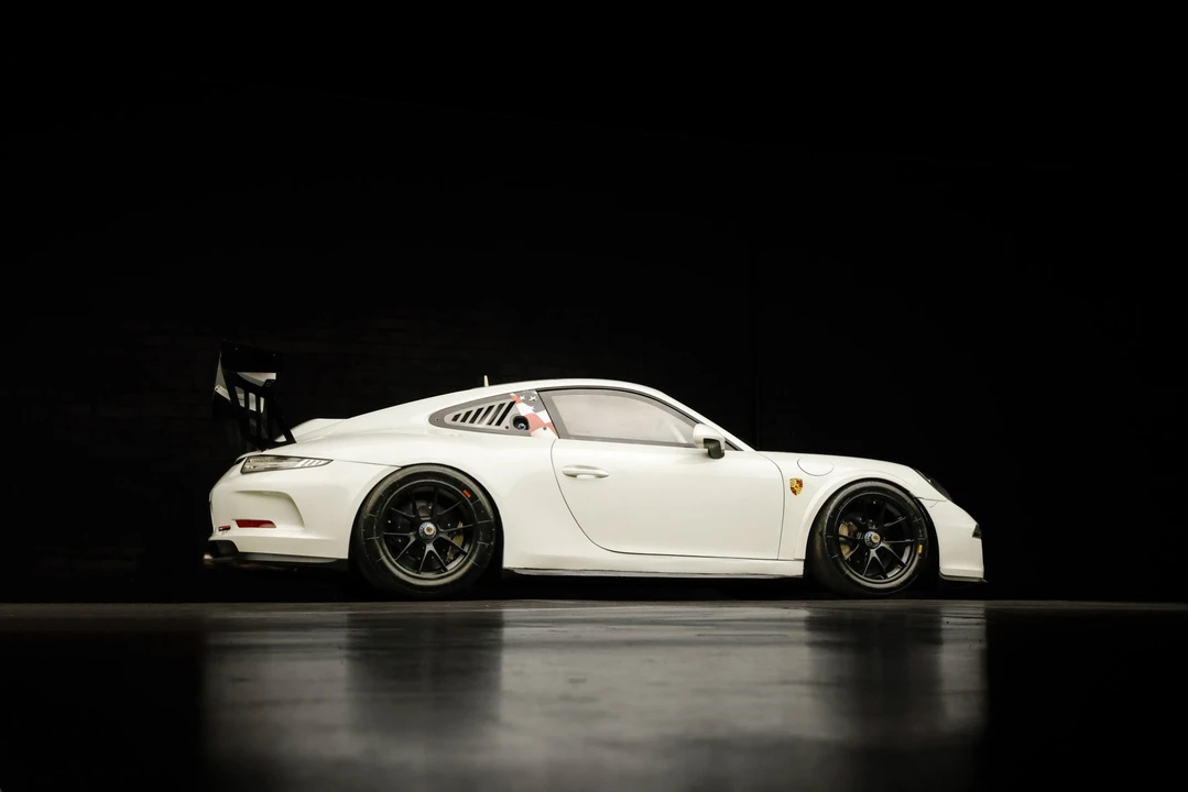 2014 Porsche 991 GT3 - Image 29 of 31