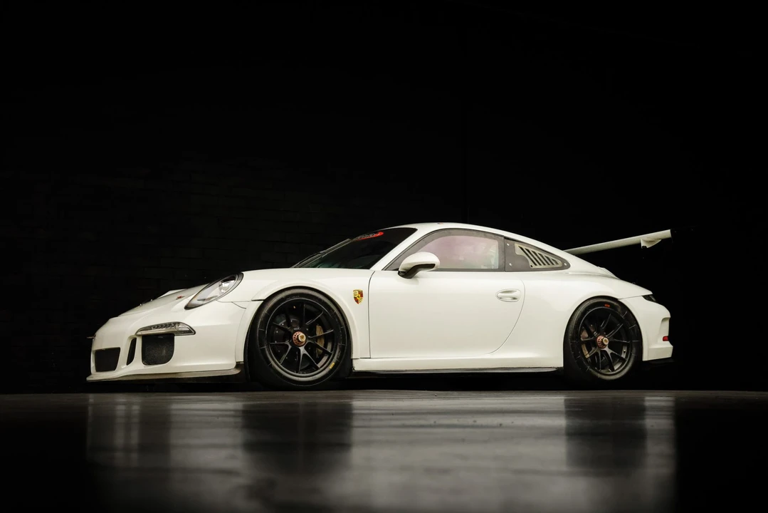 2014 Porsche 991 GT3 - Image 19 of 31